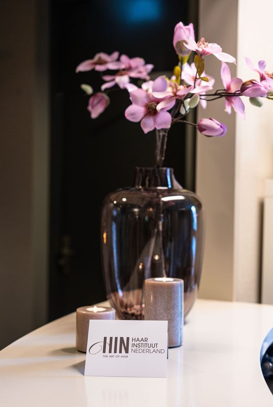 Home - Haarinstituut Nederland - Specialist in haarwerken