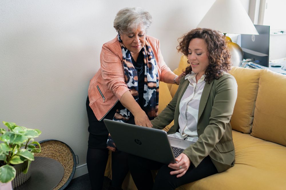 Verder na haarverlies - Haarinstituut Nederland - Tanja en Hedi Scheepers